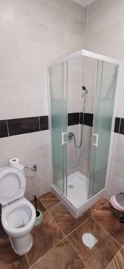 Torrejón de Ardoz Hostal Gracia מראה חיצוני תמונה